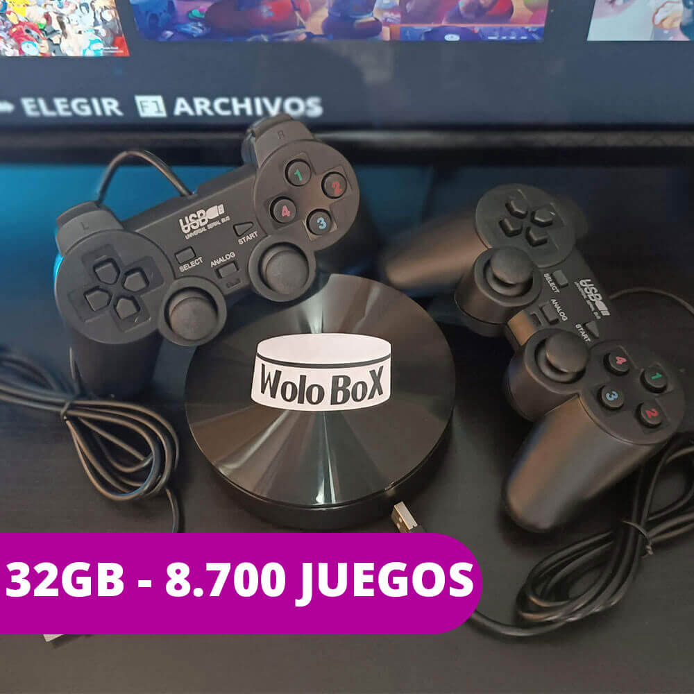 Dos mandos con cable junto a una wolobox